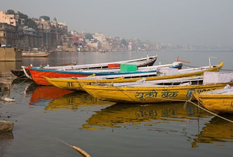 वाराणसी में और निर्मल होगी गंगा, डीजल इंजन नहीं, इससे चलेंगी नावें