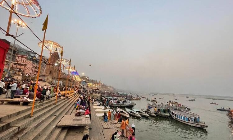 Varanasi news: काशी के मंदिर खुद बताएंगे अपनी पहचान, नए साल में नई शुरुआत