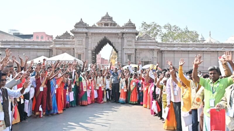 Varanasi News: वाराणसी में दिख रहा काशी तमिल संगमम का अद्भुत स्वरूप, उमड़ रही भीड़