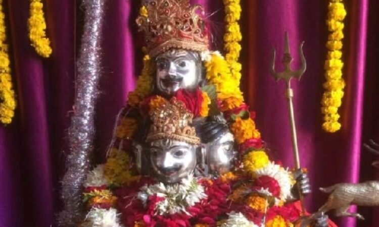 Baba Vishwanath’s Tilkotsav has started, with huge gathering of devotees