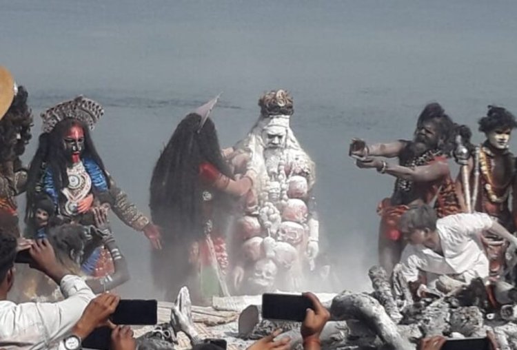 Harishchandra Ghat filled with devotees to celebrate Chita Bhasma ki Holi with Baba Mashan Nath